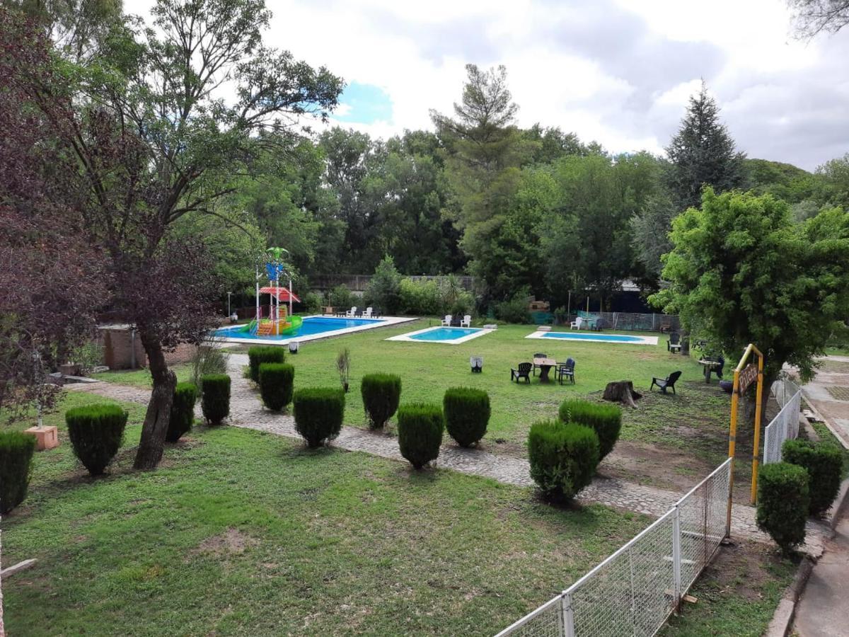 Hotel El Volcan Exterior foto